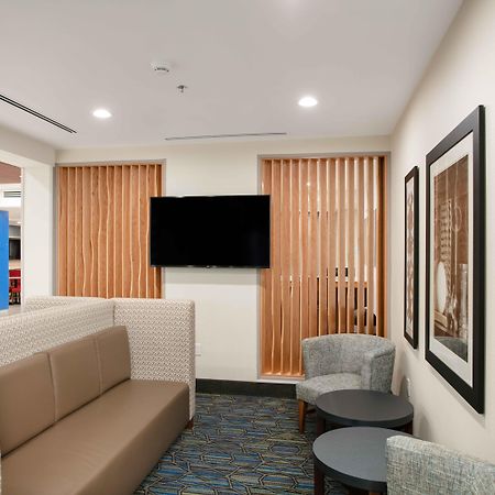 Holiday Inn Express & Suites Oakhurst-Yosemite Park Area By Ihg Dış mekan fotoğraf
