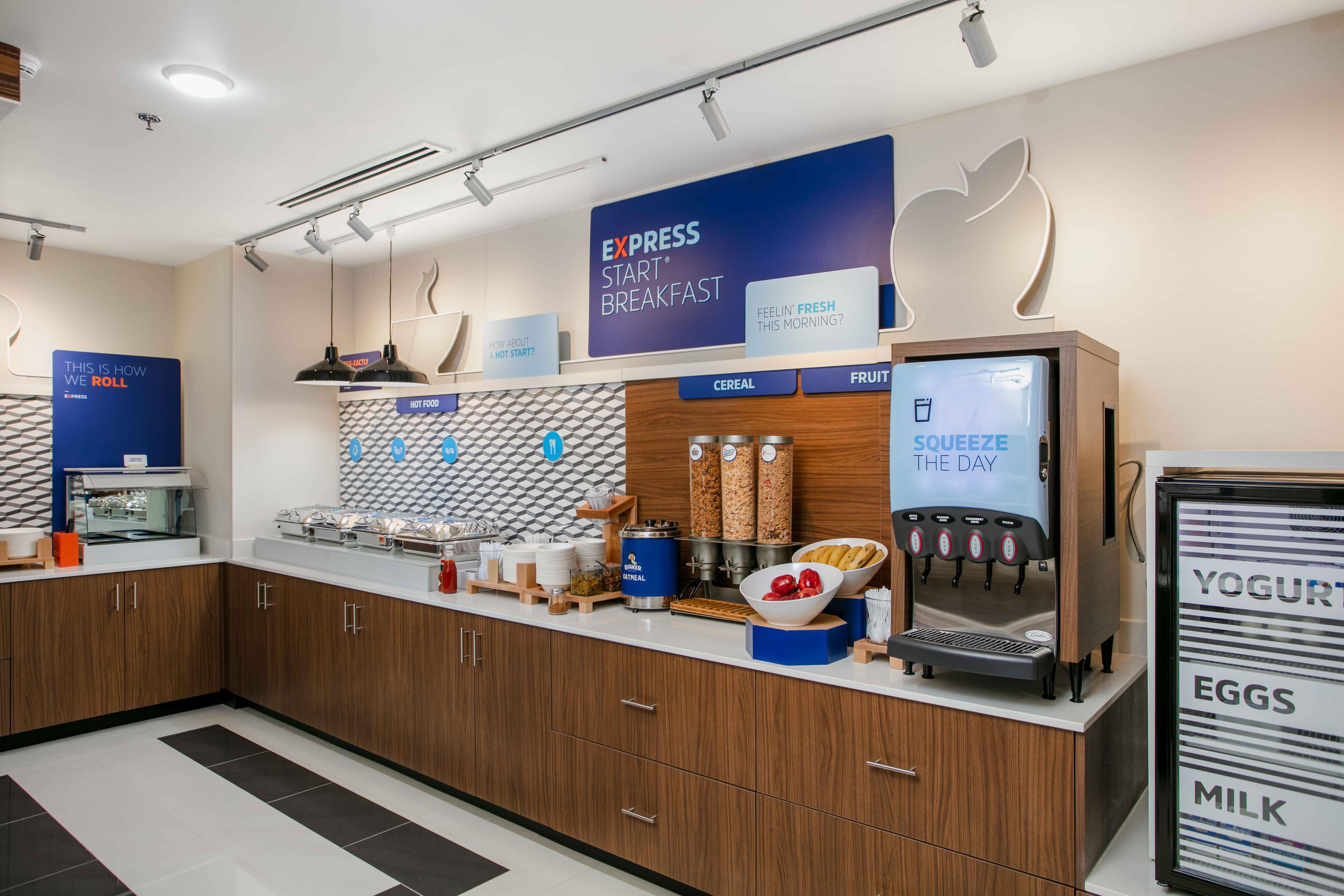 Holiday Inn Express & Suites Oakhurst-Yosemite Park Area By Ihg Dış mekan fotoğraf