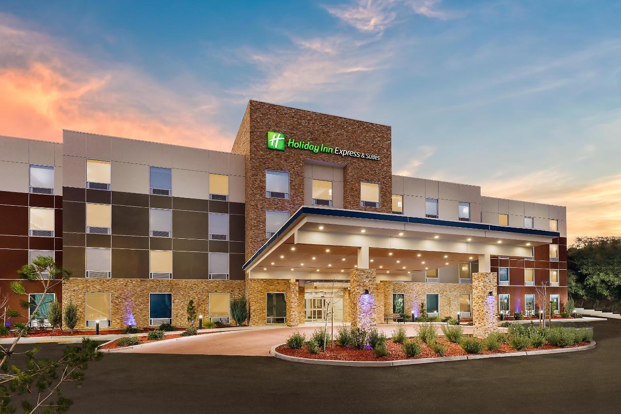 Holiday Inn Express & Suites Oakhurst-Yosemite Park Area By Ihg Dış mekan fotoğraf